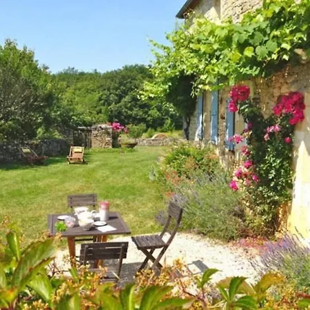 Casa de Férias Ecologique En Vallee De La Dordogne Lotoise